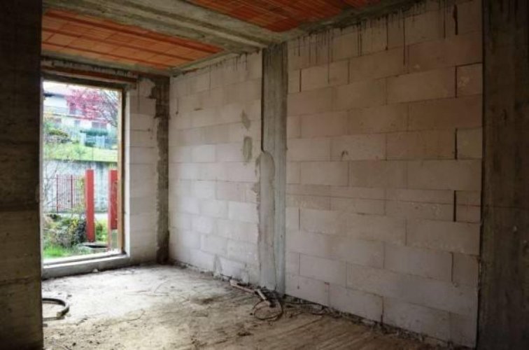 Divignano (NO)  Ultima villa singola in corso di costruzione Divignano