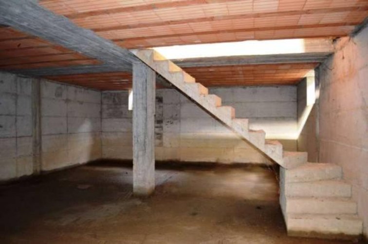 Divignano (NO)  Ultima villa singola in corso di costruzione Divignano