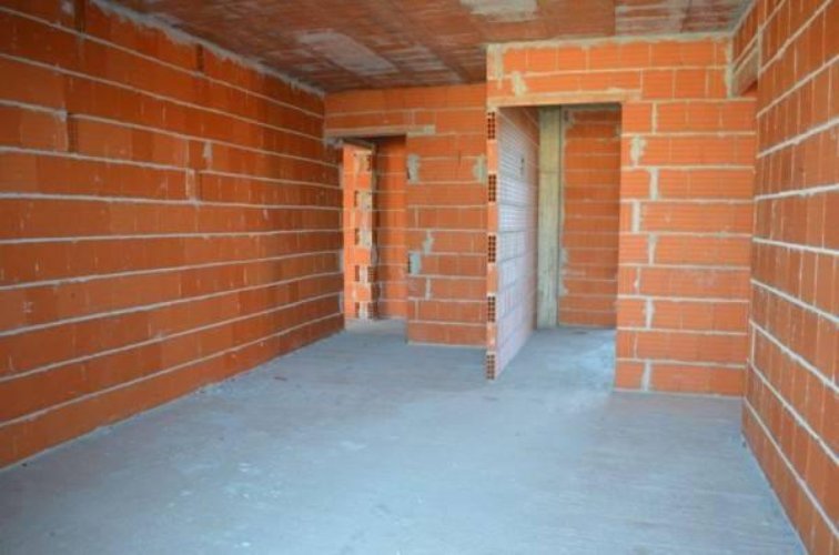 Borgo Ticino (NO)  Immobile industriale/commerciale con uffici Borgo Ticino