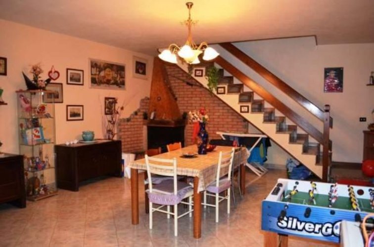 Golasecca (VA) - Abitazione indipendente su due livelli di recente ristrutturazione Golasecca