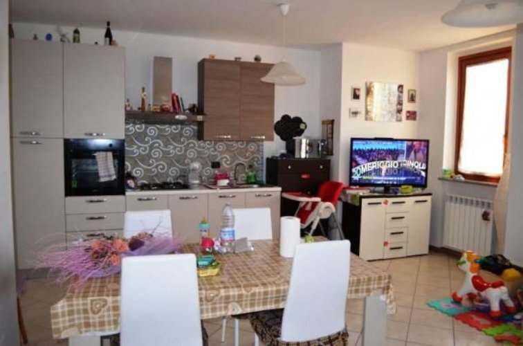 Golasecca (VA)  Comodo appartamento trilocale di recente costruzione Golasecca