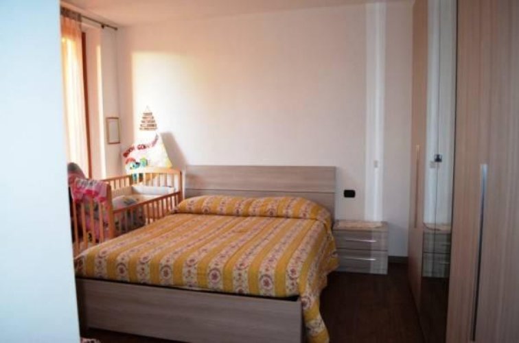 Golasecca (VA)  Comodo appartamento trilocale di recente costruzione Golasecca