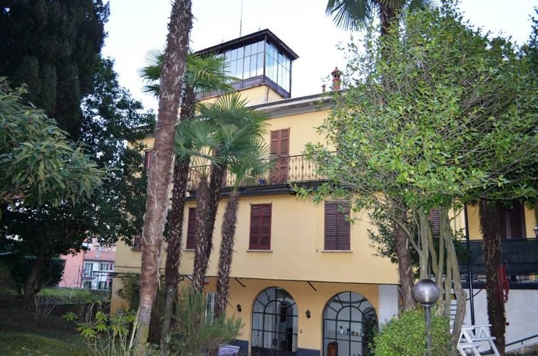 Meina (NO)  Appartamento bilocale in centro storico