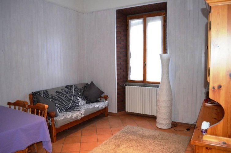 Meina (NO)  Appartamento bilocale in centro storico Meina