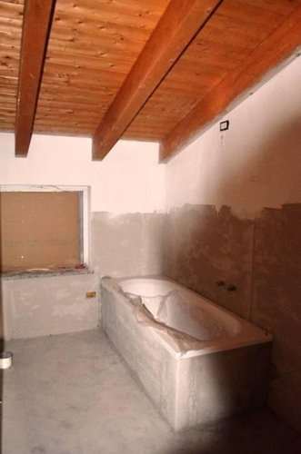 Sesto Calende (VA)  Appartamento trilocale mansardato Sesto calende