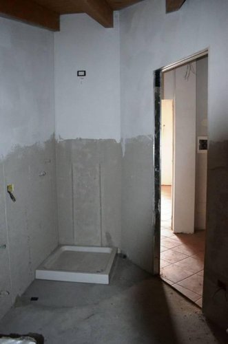 Sesto Calende (VA)  Appartamento trilocale mansardato Sesto calende