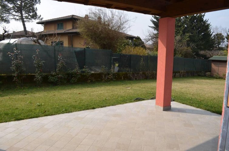 Bodio Lomnago (VA)  Splendida villa singola Bodio Lomnago