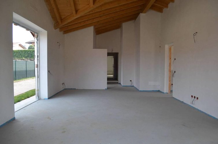 Bodio Lomnago (VA)  Splendida villa singola Bodio Lomnago