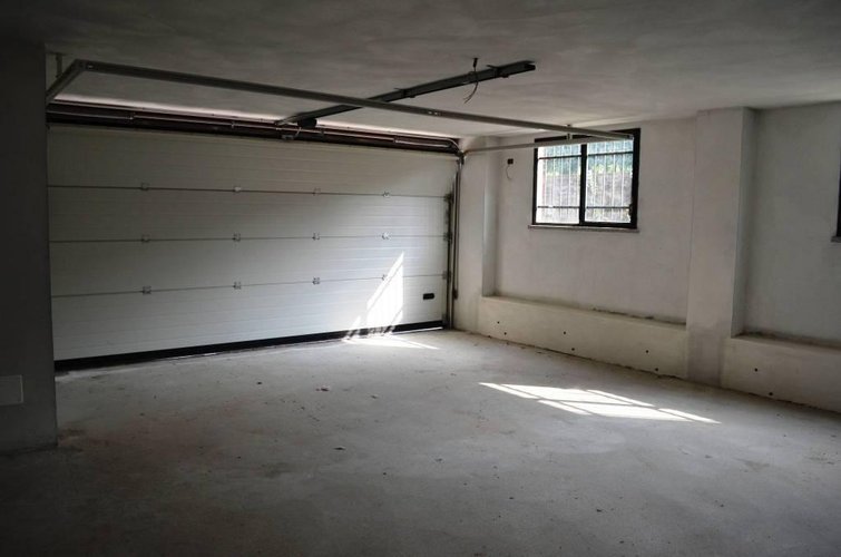 Bodio Lomnago (VA)  Splendida villa singola Bodio Lomnago