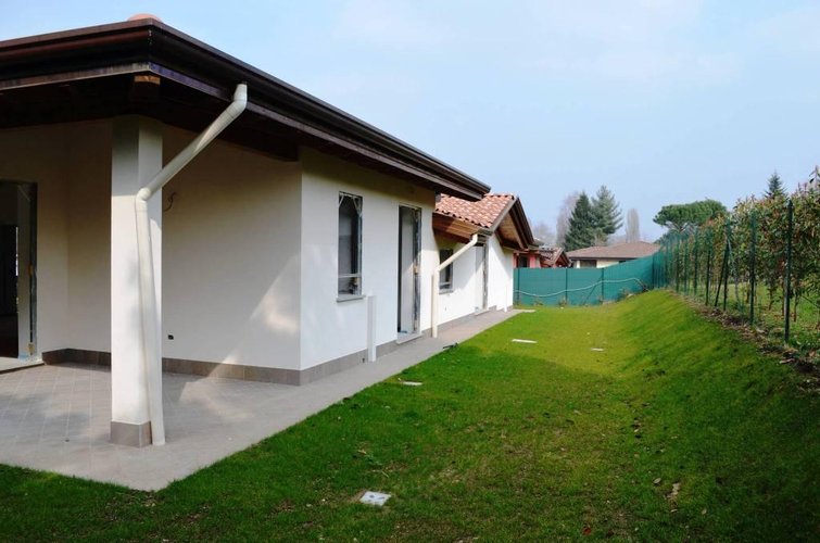 Bodio Lomnago (VA)  Splendida villa singola Bodio Lomnago