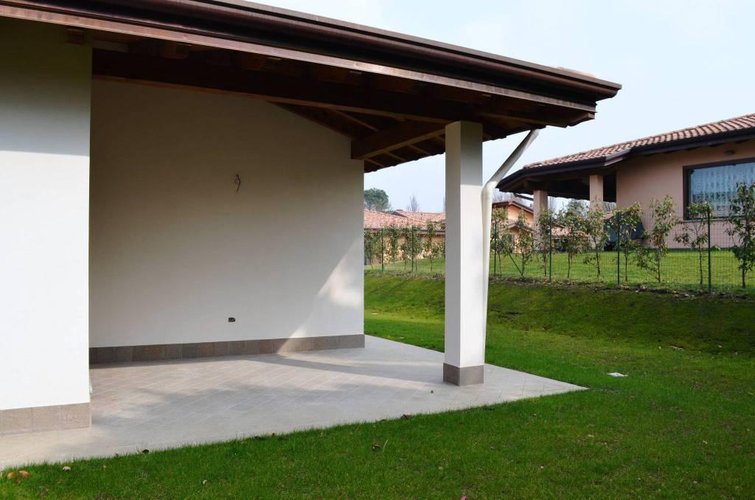 Bodio Lomnago (VA)  Splendida villa singola Bodio Lomnago