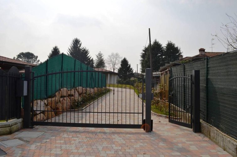 Bodio Lomnago (VA)  Splendida villa singola Bodio Lomnago