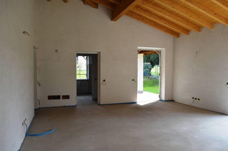 Bodio Lomnago (VA)  Splendida villa singola Bodio Lomnago