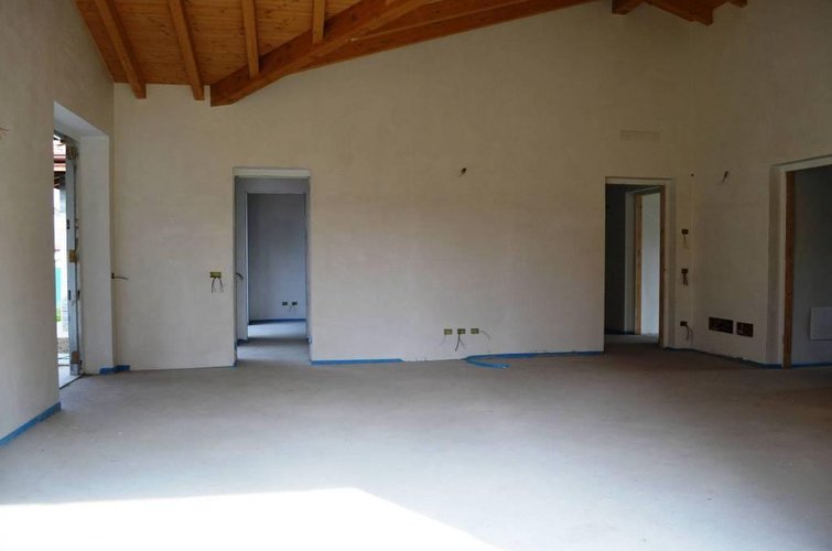 Bodio Lomnago (VA)  Splendida villa singola Bodio Lomnago