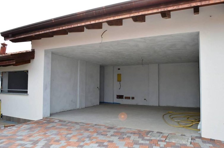 Bodio Lomnago (VA)  Splendida villa singola Bodio Lomnago