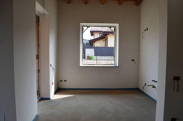 Bodio Lomnago (VA)  Splendida villa bifamiliare Bodio Lomnago