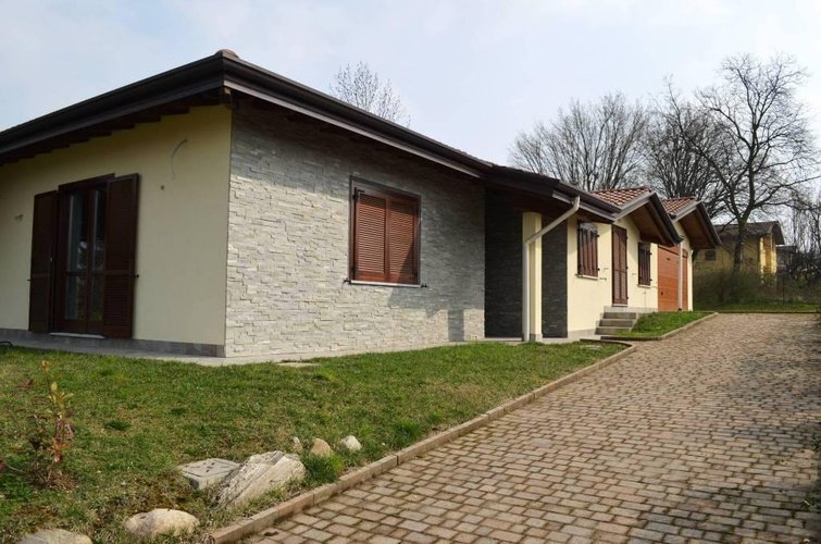 Bodio Lomnago (VA)  Splendida villa singola Bodio Lomnago