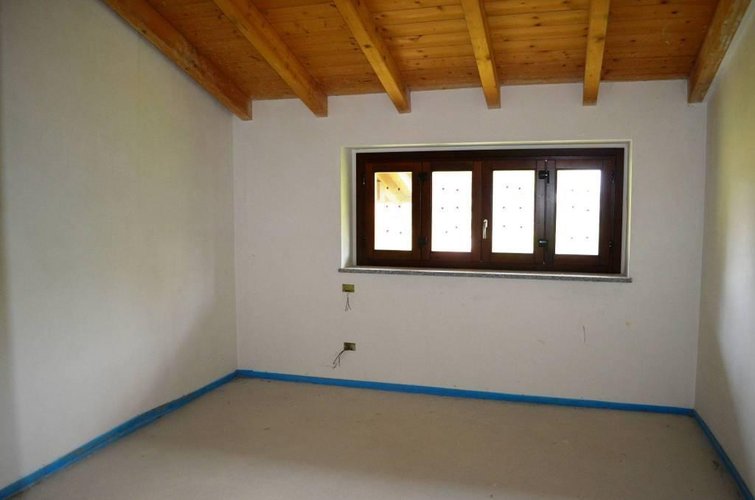 Bodio Lomnago (VA)  Splendida villa singola Bodio Lomnago