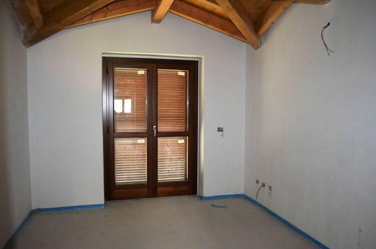 Bodio Lomnago (VA)  Splendida villa singola Bodio Lomnago