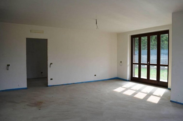 Bodio Lomnago (VA)  Splendida villa bifamiliare Bodio Lomnago