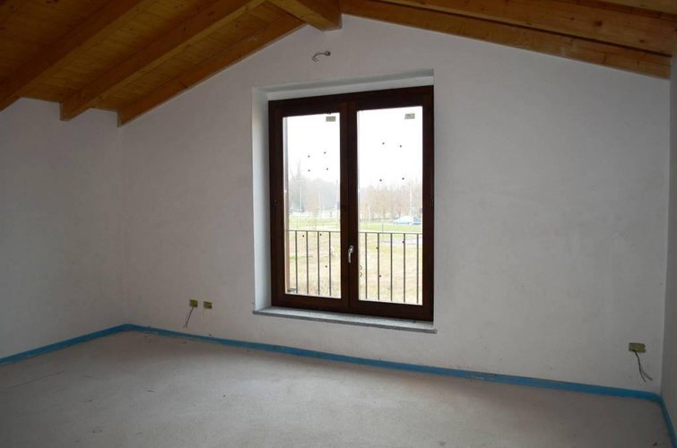 Bodio Lomnago (VA)  Splendida villa bifamiliare Bodio Lomnago