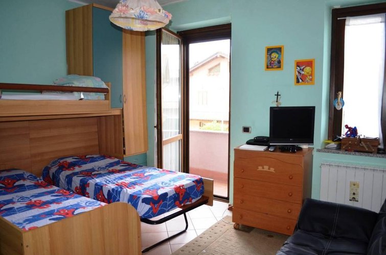 Borgo Ticino (NO)  Proponiamo villa a schiera Borgo Ticino