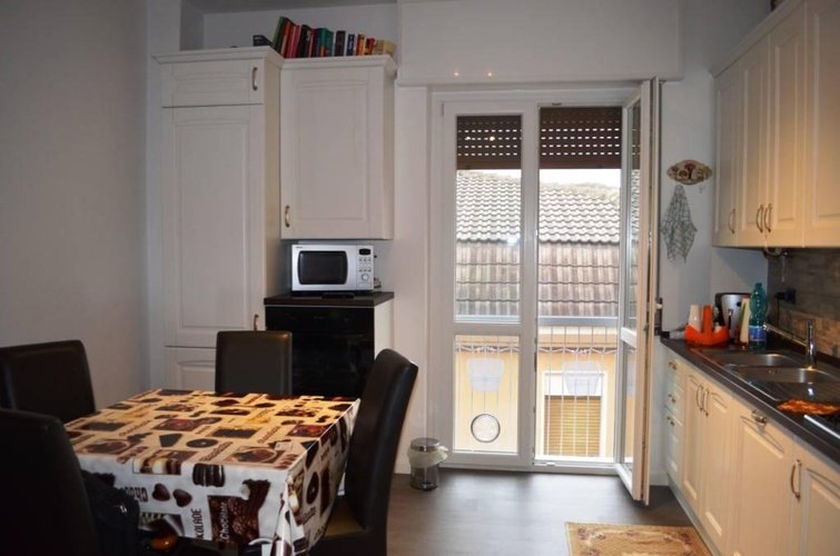 Sesto Calende (VA) - Appartamento trilocale vista Lago Sesto calende