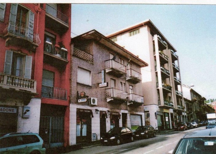 Arona (NO) - Immobile commerciale Arona