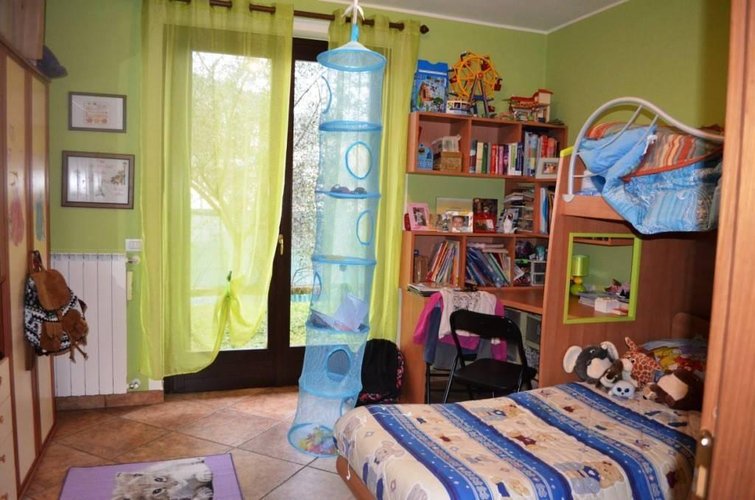 Varallo Pombia (NO)  Splendida villa singola dotata di ampi spazi interni Varallo Pombia