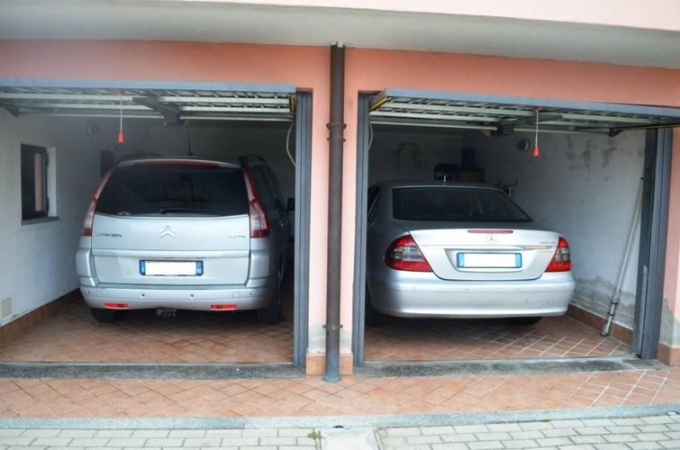 Varallo Pombia (NO)  Splendida villa singola dotata di ampi spazi interni Varallo Pombia