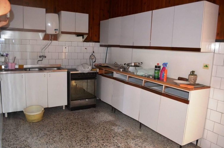 Taino (VA)  Casa di corte lombarda indipendente Taino