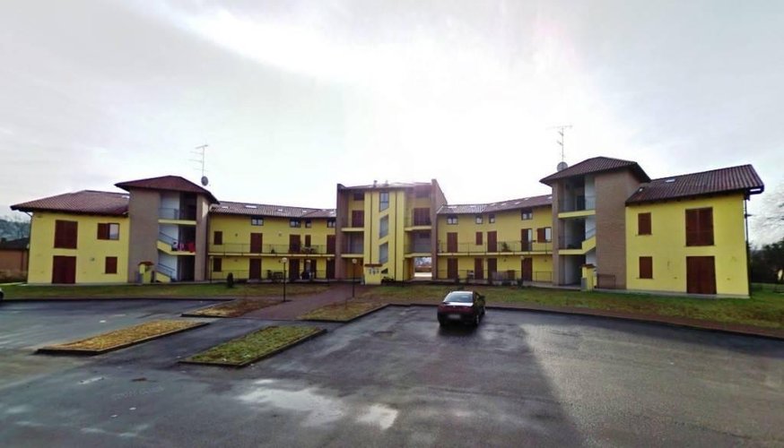 Sesto Calende (VA)  Loc. Oneda appartamento bilocale al piano primo