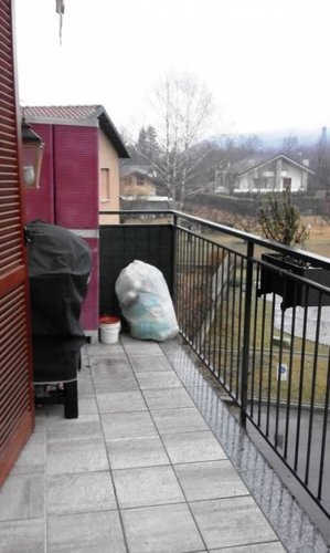 Sesto Calende (VA)  Loc. Oneda appartamento bilocale al piano primo Sesto calende