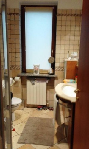 Sesto Calende (VA)  Loc. Oneda appartamento bilocale al piano primo Sesto calende