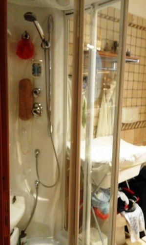 Sesto Calende (VA)  Loc. Oneda appartamento bilocale al piano primo Sesto calende