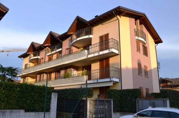 Golasecca (VA)  Comodo appartamento trilocale di recente costruzione