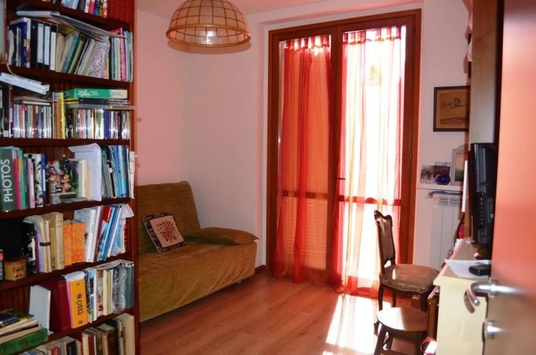 Golasecca (VA)  Comodo appartamento trilocale di recente costruzione Golasecca