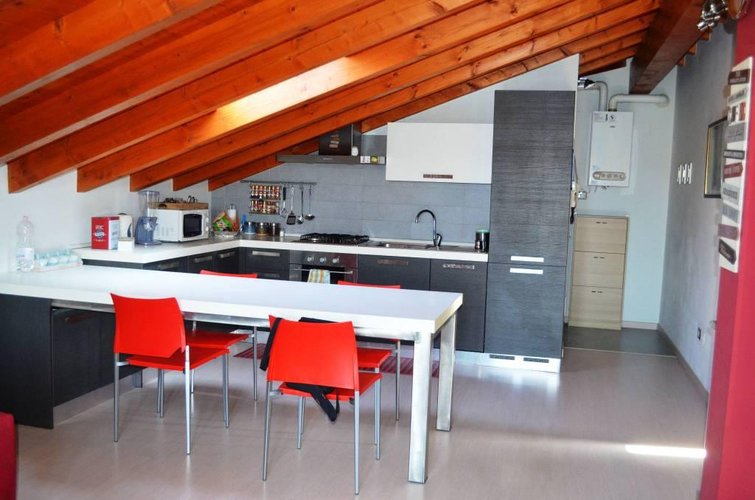 Borgo Ticino (NO)  Appartamento trilocale mansardato Borgo Ticino