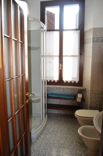 Sesto Calende (VA)  Villetta con darsena Sesto calende