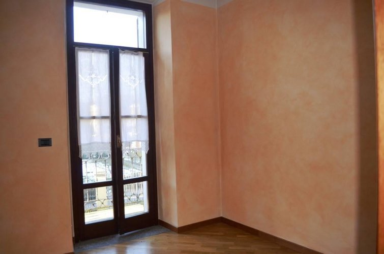 Sesto Calende (VA)  Villetta con darsena Sesto calende