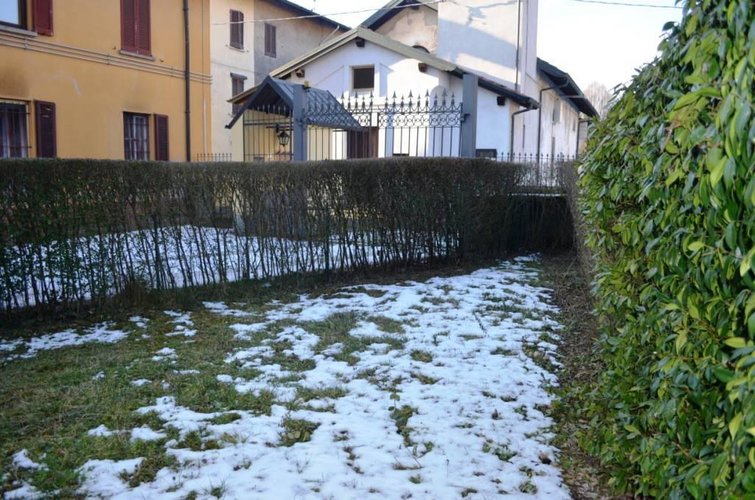 Sesto Calende (VA)  Villetta con darsena Sesto calende