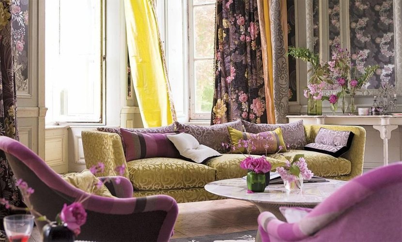 Varallo Pombia (NO) - Negozio/laboratorio di tappezzeria Varallo Pombia