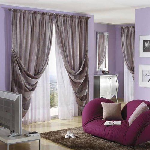 Varallo Pombia (NO) - Negozio/laboratorio di tappezzeria Varallo Pombia