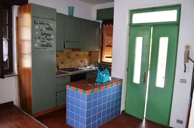 Taino (VA) - Appartamento trilocale Taino