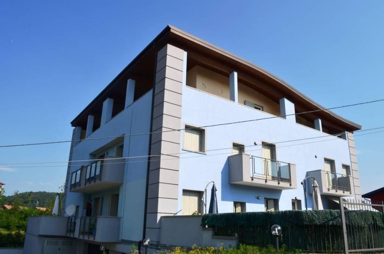 Sesto Calende (VA)  Meraviglioso attico quadrilocale Sesto calende