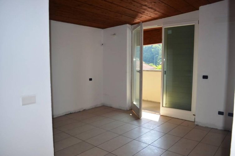 Sesto Calende (VA)  Meraviglioso attico quadrilocale Sesto calende