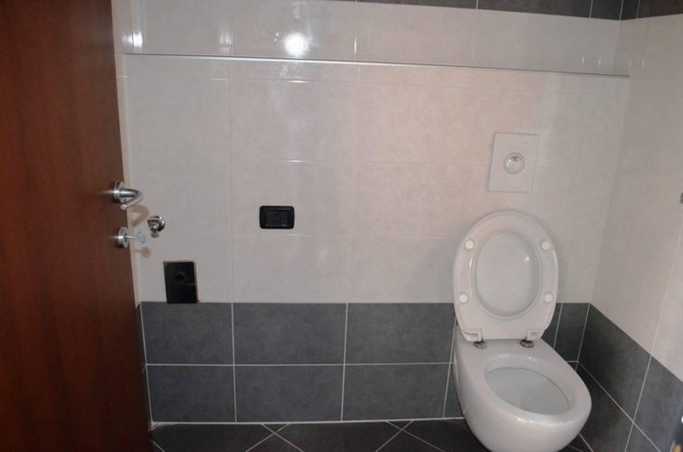 Mercallo (VA) - Trilocale vista lago Mercallo