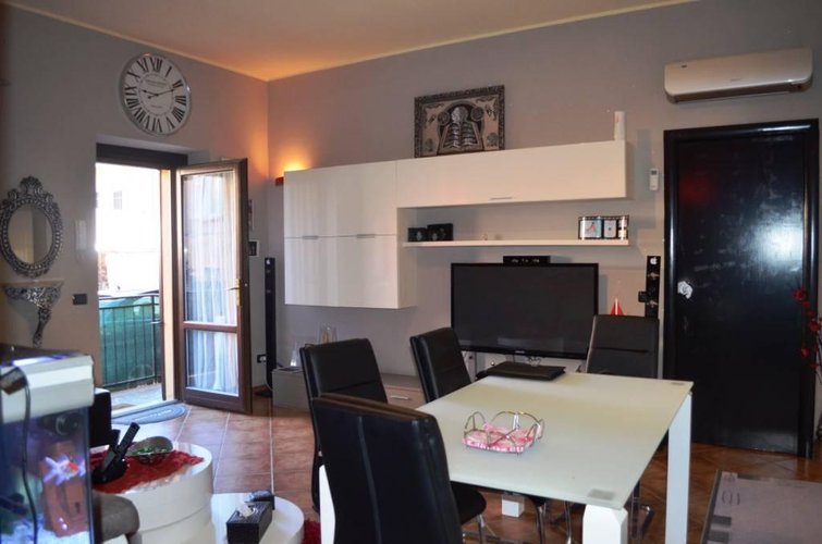 Varallo Pombia (NO) - Appartamento trilocale Varallo Pombia