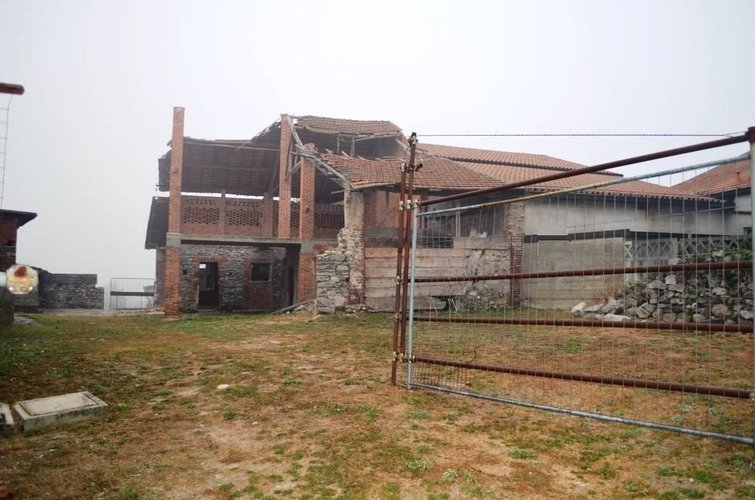 Gattico (NO) - Terreno con rustico