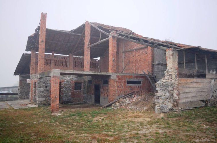 Gattico (NO) - Terreno con rustico Gattico